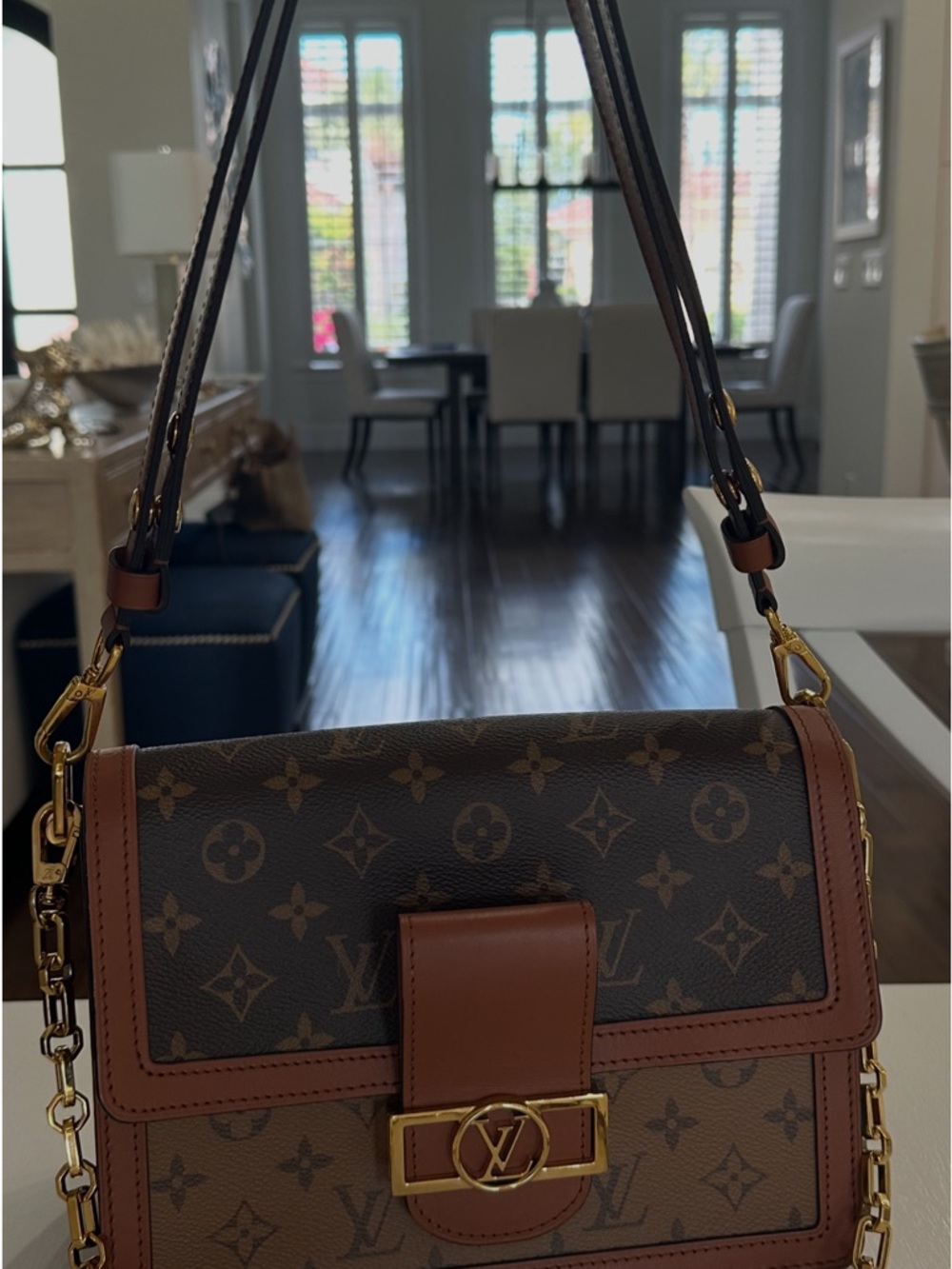 Louis Vuitton Dauphine Monogram Reverse Canvas Shoulder Bag MM with Gold Chain - Picture 6 of 16